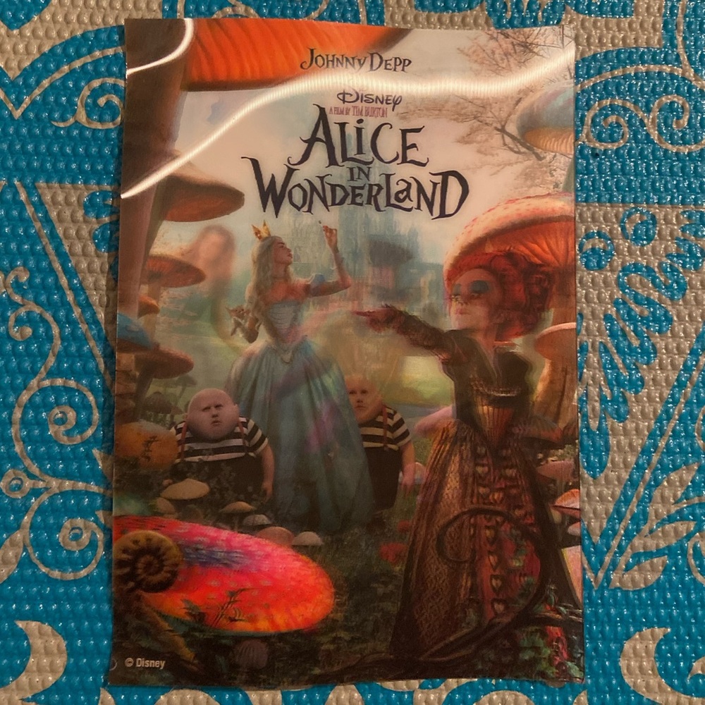 Disney’s Alice in Wonderland: A Film By Tim Burton - Picture 5 of 5